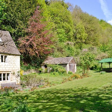 Driftcombe Farmhouse Bisley  エクステリア 写真