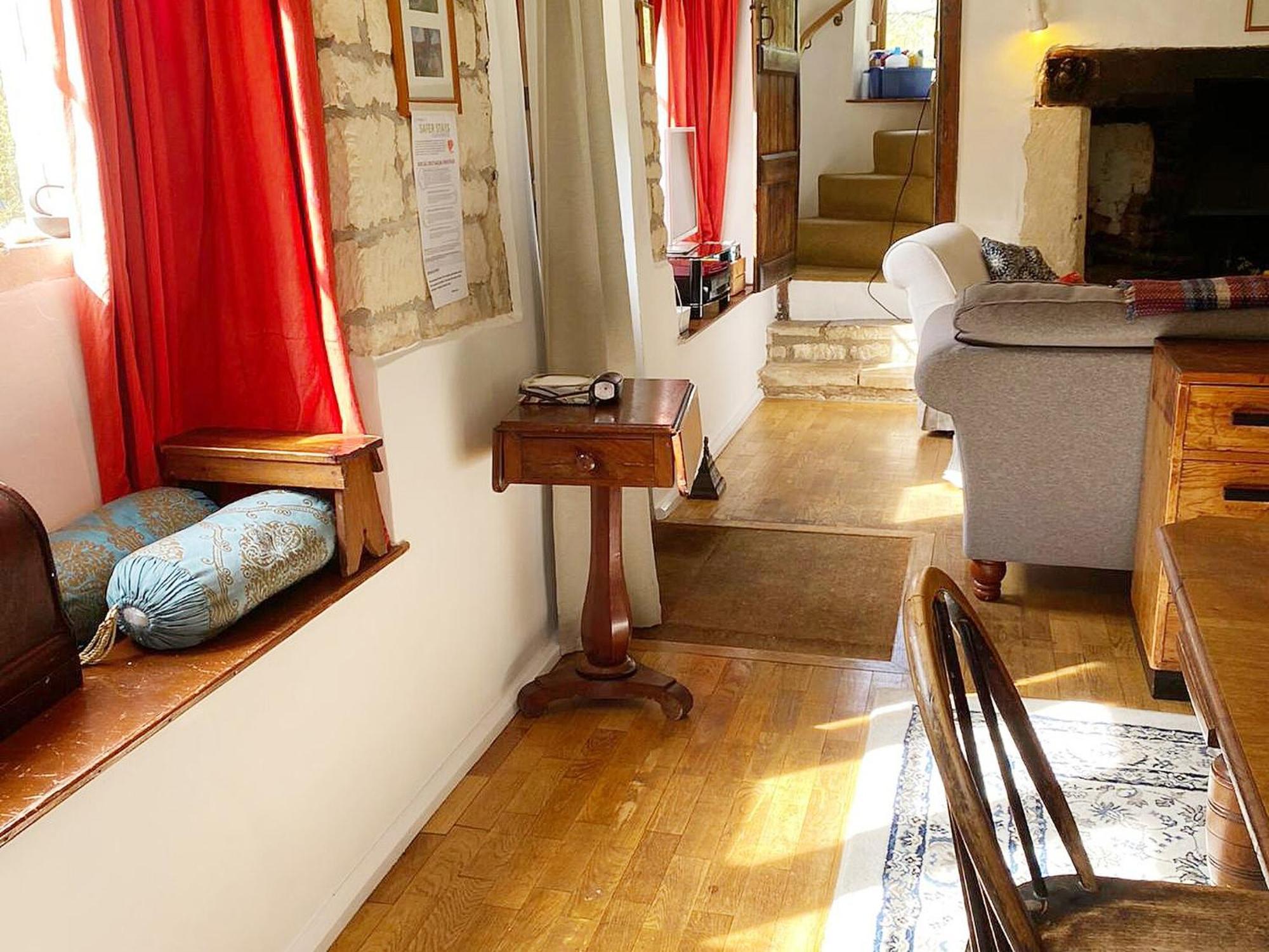 Driftcombe Farmhouse Bisley  エクステリア 写真