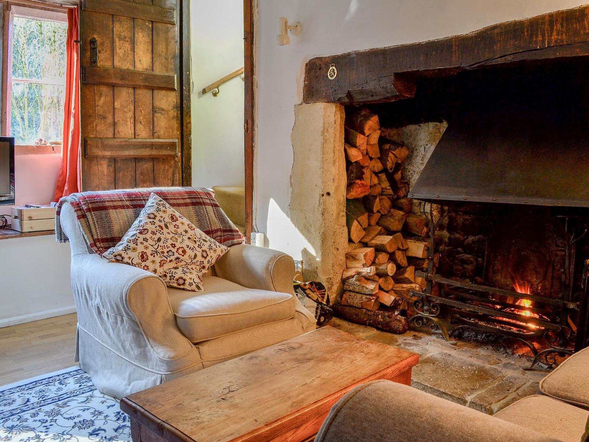 Driftcombe Farmhouse Bisley  エクステリア 写真