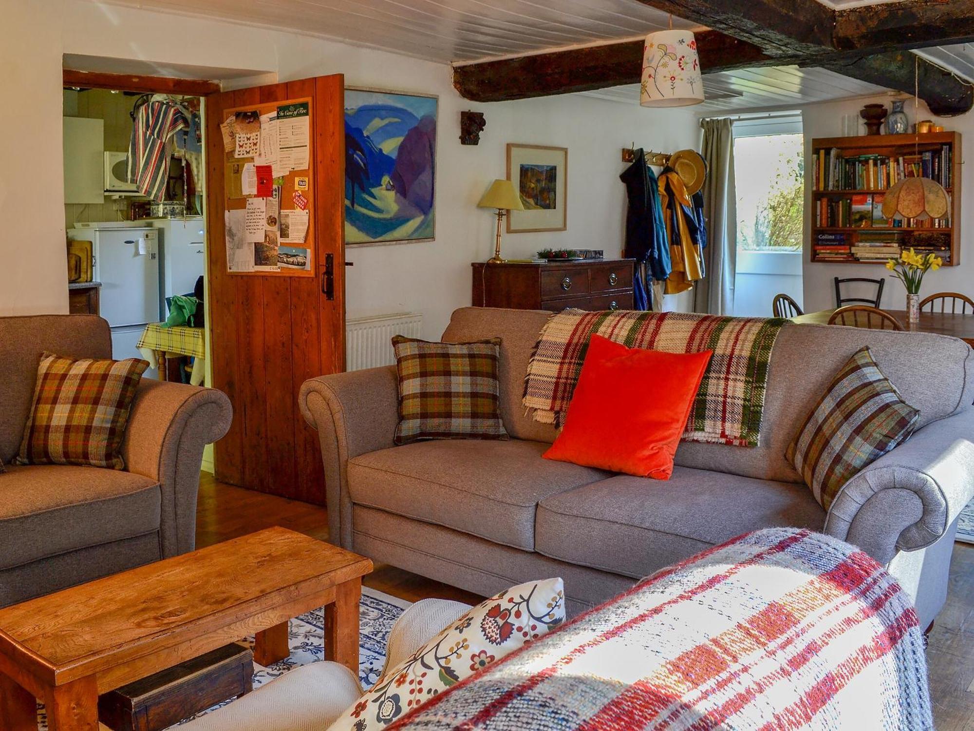 Driftcombe Farmhouse Bisley  エクステリア 写真
